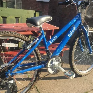 Raleigh Krush 20 inch Wheel Kids Bike - Image 2