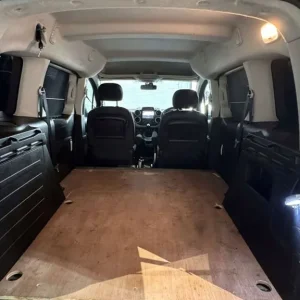 2016 Citroen Berlingo 1.6 BlueHDi XTR Multispace MPV - Image 8
