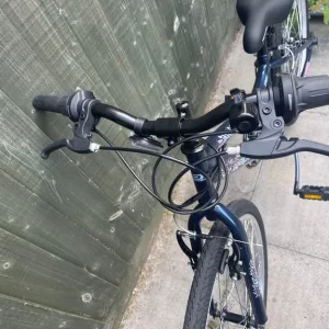 Apollo Kinx Junior Hybrid Bike - Image 3