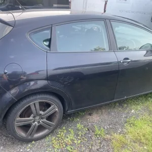 Seat Leon Hatchback 2011 Manual 1197cc 5-door - Image 2