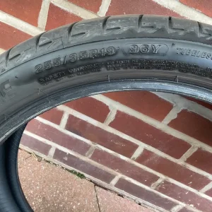 Car tyre BRIDGESTONE TURANZA RUN FLAT TYRE 255/35R19 96Y - Image 4