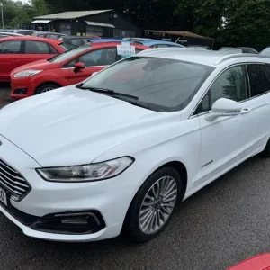 2019 Ford Mondeo 2.0 Ti-VCT Titanium Estate Hybrid - Image 5