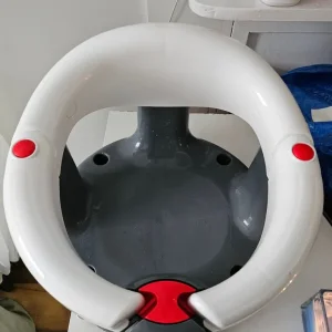 Baby feeding seat/ Bathing seat - Image 4