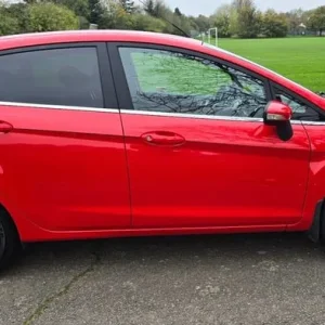 2013 Ford Fiesta Titanium Hatchback Petrol Manual - Image 5