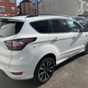 FORD KUGA 2.0 TDCi ST-Line 2017 - Image 2