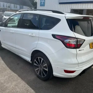 FORD KUGA 2.0 TDCi ST-Line 2017 - Image 3