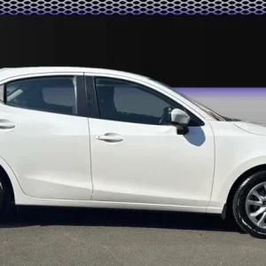 2018 Mazda 2 1.5 75 SE-L 5-door Hatchback - Image 5