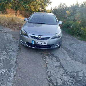 Vauxhall Astra Hatchback 2012 Manual