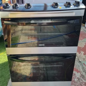 Zanussi freestanding electric cooker stainless steel 60cm wide - Image 4