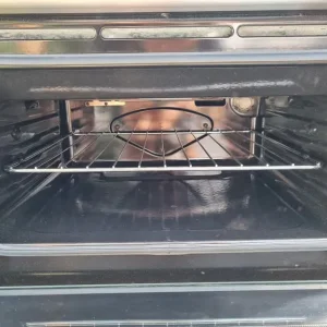 Zanussi freestanding electric cooker stainless steel 60cm wide - Image 6