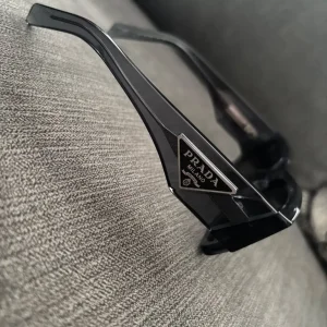 Men’s PRADA sunglasses - Image 3