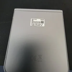 Samsung Galaxy Z Flip6 - 256GB - Grey - Image 2