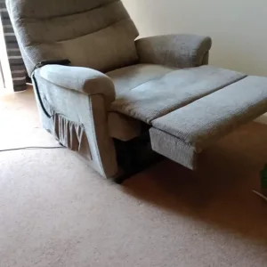 Glenmore rise and recline chair - Image 3