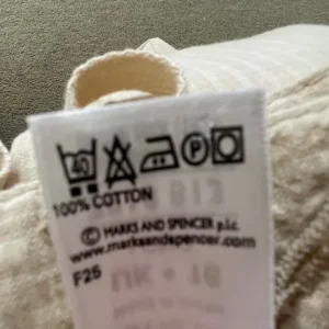 Ladies Beige Marks & Spencer Cotton Trousers - Size 16 - Image 6