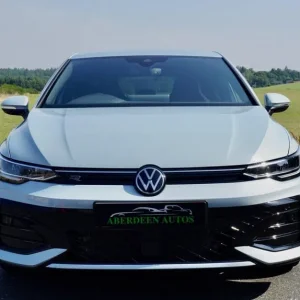 VOLKSWAGEN GOLF 1.5 TSI R-Line 2024 - Image 2