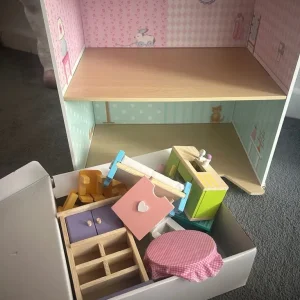 vintage dolls house - Image 5