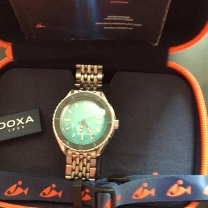 DOXA SUB 200 AUTOMATIC WATCH - Image 2