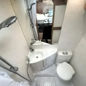 2014 Swift Escape 696 6-Berth Family Motorhome - Image 8