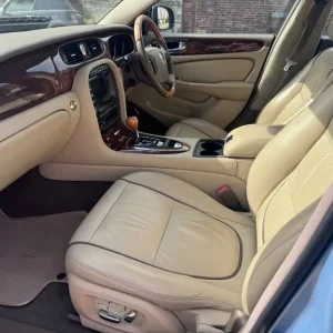 2009 Jaguar XJ 3.0 V6 Sovereign Petrol - Image 2