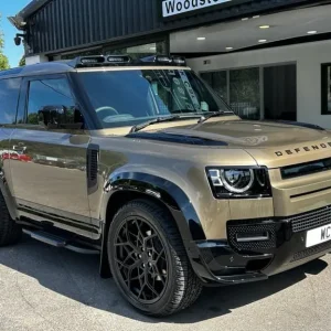 Land Rover Defender 3.0 D250 MHEV S Hard Top SUV 3dr Diesel Auto 4WD SWB Euro 6 (s/s) (250 ps) D... - Image 4