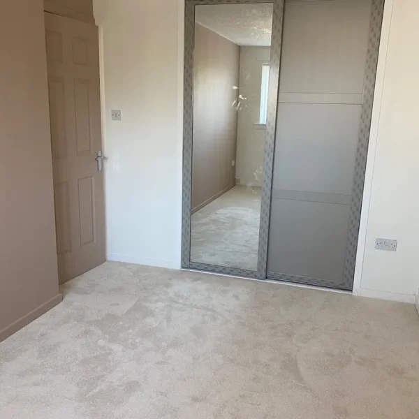 Howdens sliding wardrobe doors