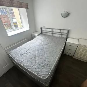 Ground-floor one-bedroom flat in Ocean Village