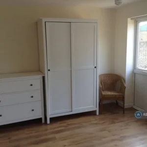 1 bedroom flat in Amber House, Hinckley and Bosworth - Image 6