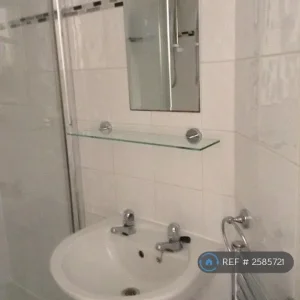 1 bedroom flat in Amber House, Hinckley and Bosworth - Image 8