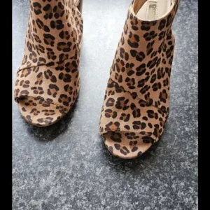 Leopard print heels - Image 4