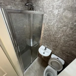 Room available - Image 3