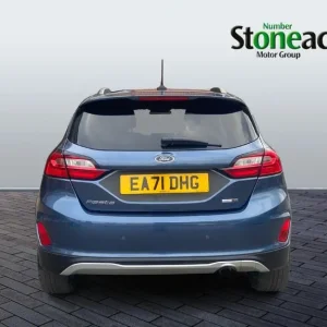2022 Ford Fiesta 1.0 EcoBoost Hybrid 5-door hatchback - Image 5