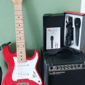 Kids electric guitar with Watson amp and mic