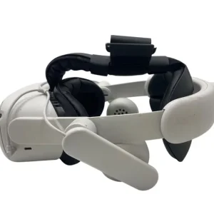 Meta Quest 64GB with Built-in Headphones - Image 4