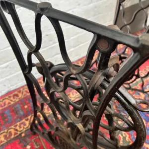 1950s Singer Treadle Sewing Machine with Cast Iron Base - Image 4