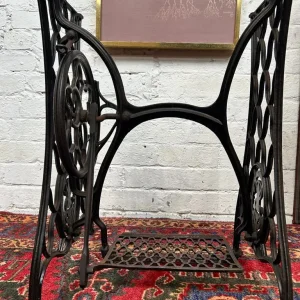 1950s Singer Treadle Sewing Machine with Cast Iron Base - Image 8