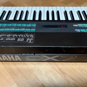 Yamaha DX7 FM Synthesizer - Image 5