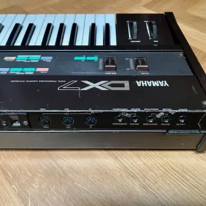 Yamaha DX7 FM Synthesizer - Image 6