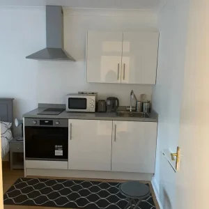 Single room with kitchenette