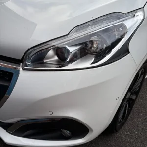 2018 Peugeot 208 Hatchback Manual - Image 8