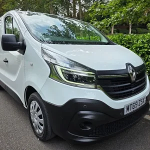 2020 Renault Trafic 2.0 dCi ENERGY 28 Business+ SWB Van - Image 5