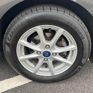 Ford Fiesta 1.1 Ti-VCT Zetec Hatchback 5-door Petrol Manual - Image 3