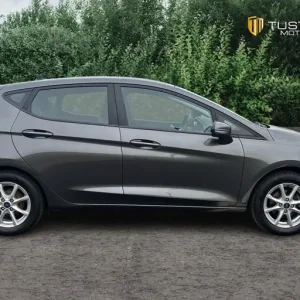 Ford Fiesta 1.1 Ti-VCT Zetec Hatchback 5-door Petrol Manual - Image 8