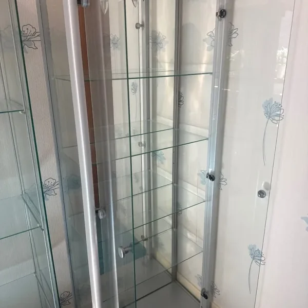Double glass cabinet