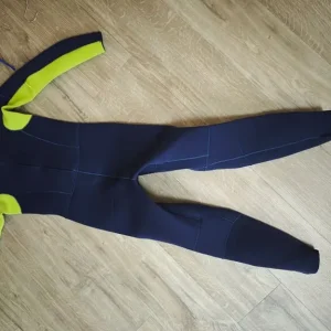 Kid (146cm-152cm) 4/3mm Decathlon wetsuit - Image 2