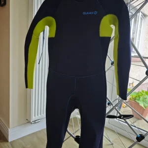 Kid (146cm-152cm) 4/3mm Decathlon wetsuit - Image 3