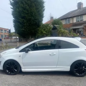 2011 Vauxhall Corsa 1.4 Manual 3-door - Image 5