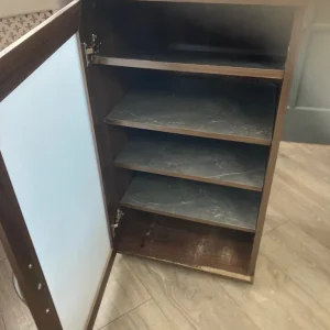 Storage cabinet with 4 shelves