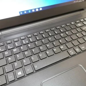 Toshiba Laptop with Intel i5 and 256GB SSD - Image 4