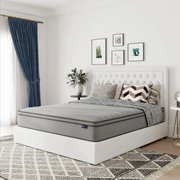 Double gel memory foam & sprung mattress NEW
