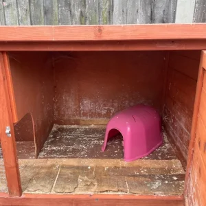 5ft two-storey guinea pig and rabbit hutch - Image 7